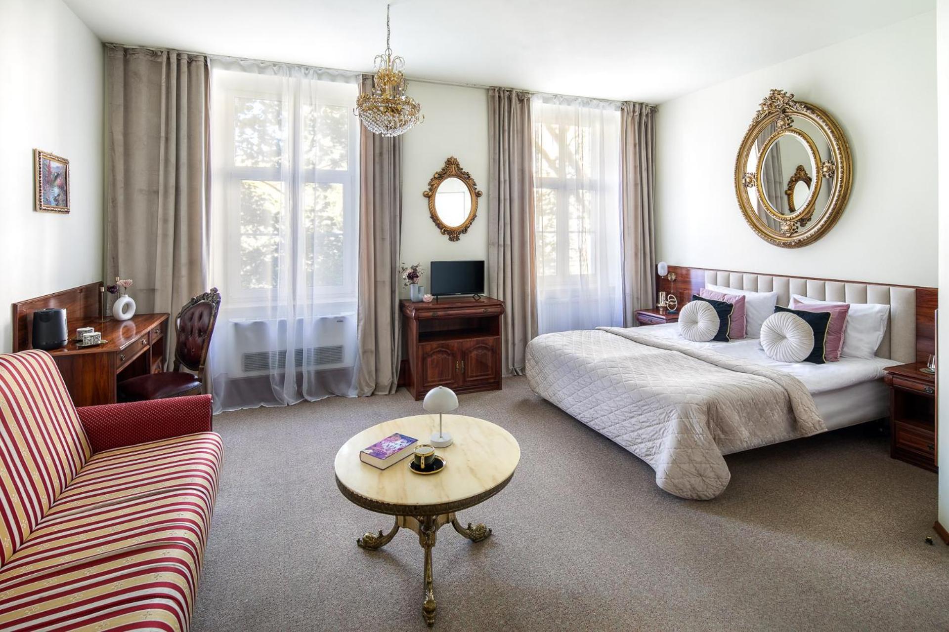 Old Time Aparthotel คราคูฟ ภายนอก รูปภาพ